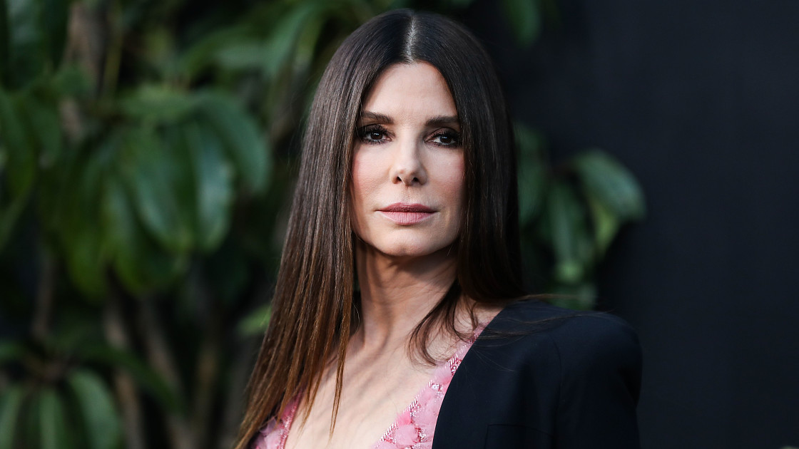 WESTWOOD, LOS ANGELES, CALIFORNIA, USA - MARCH 21: American actress Sandra Bullock wearing Elie Saab arrives at the Los Angeles Premiere Of Paramount Pictures' 'The Lost City' held at the Regency Village Theatre on March 21, 2022 in Westwood, Los Angeles, California, United States. (Photo by Xavier Collin/Image Press Agency/Sipa USA)