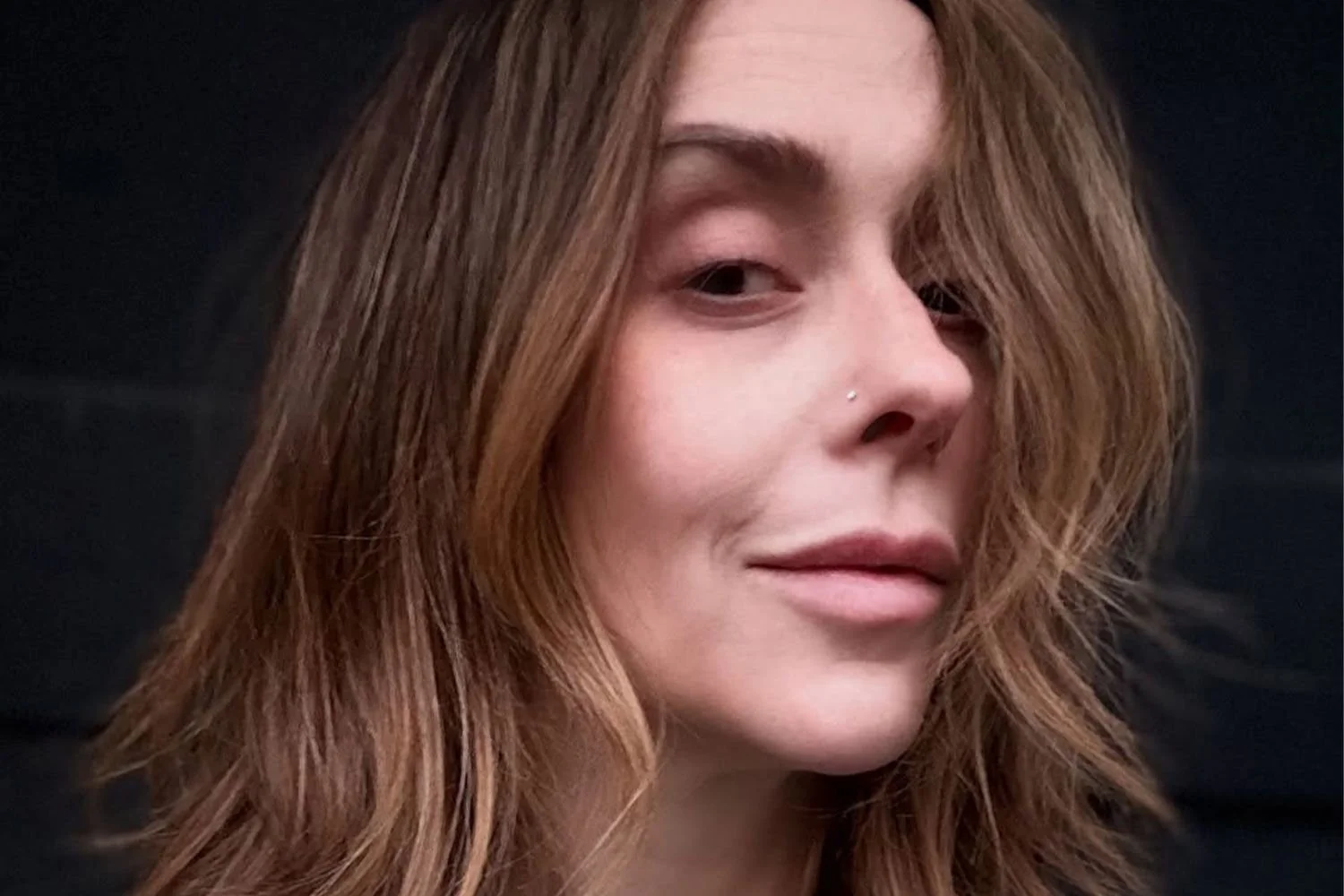 jennifer-love-hewitt-shares-makeup-free-selfies-on-46th-v0-dTAuls47WP23N2JkxtGtnynayvfx2D9rI6UhlTAceb0