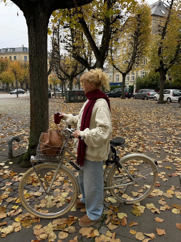 Трендові шарфи на зиму-2025