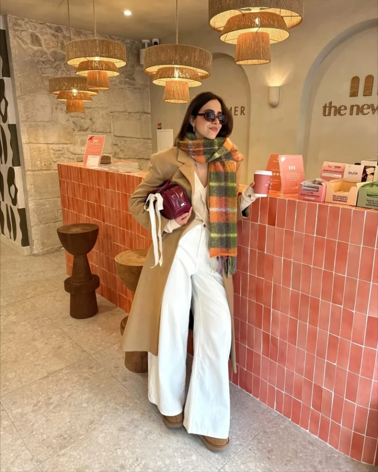 Теплі шарфи в зимових луках