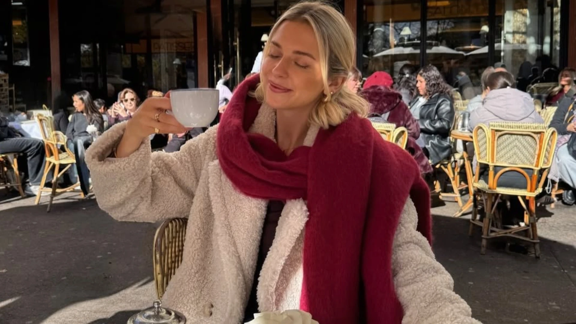 Одяг та аксесуари з цього фактурного текстилю — нові must have зими-2026