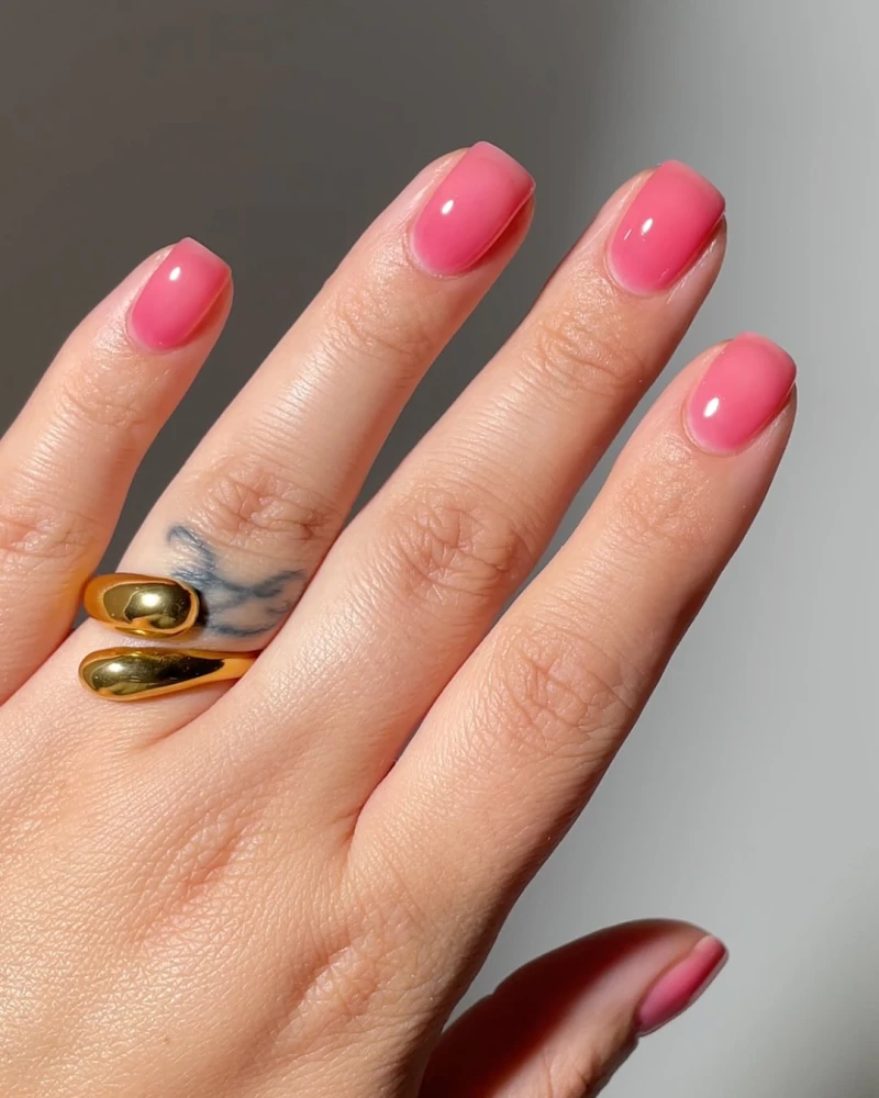 Jelly pink nails