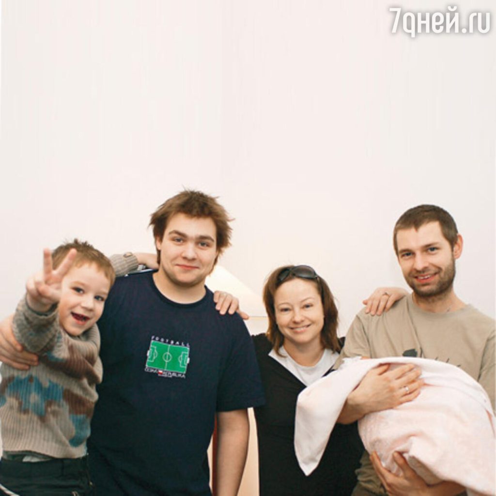 Евгения Добровольская Дочь: подробности биографии и личной жизни