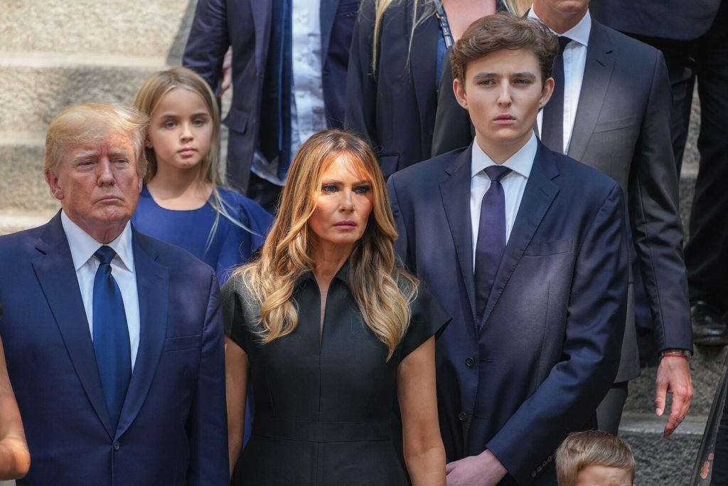 Сын Дональда Трампа: Биография, личная жизнь и карьера Дональда Трамп-младшего