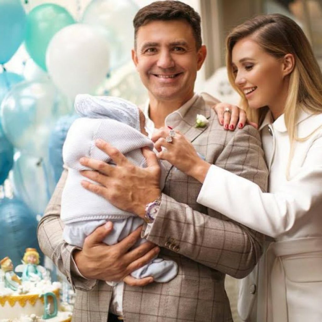 Николай Тищенко В Молодости: путь к славе и становлению личности