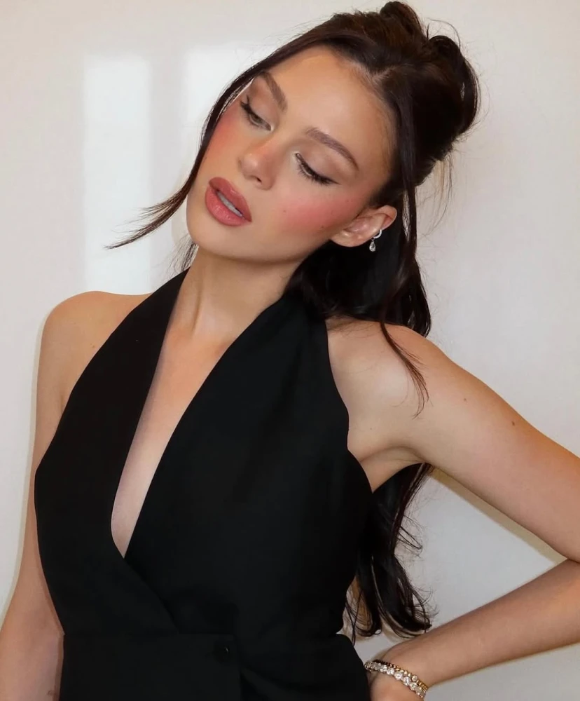 Lip blush