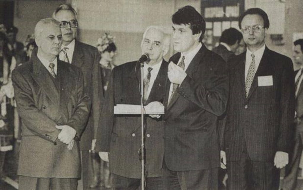 Ющенко в молодости: путь к вершинам и первые испытания