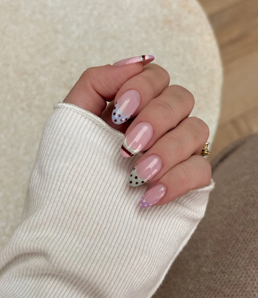 Polka dot nails