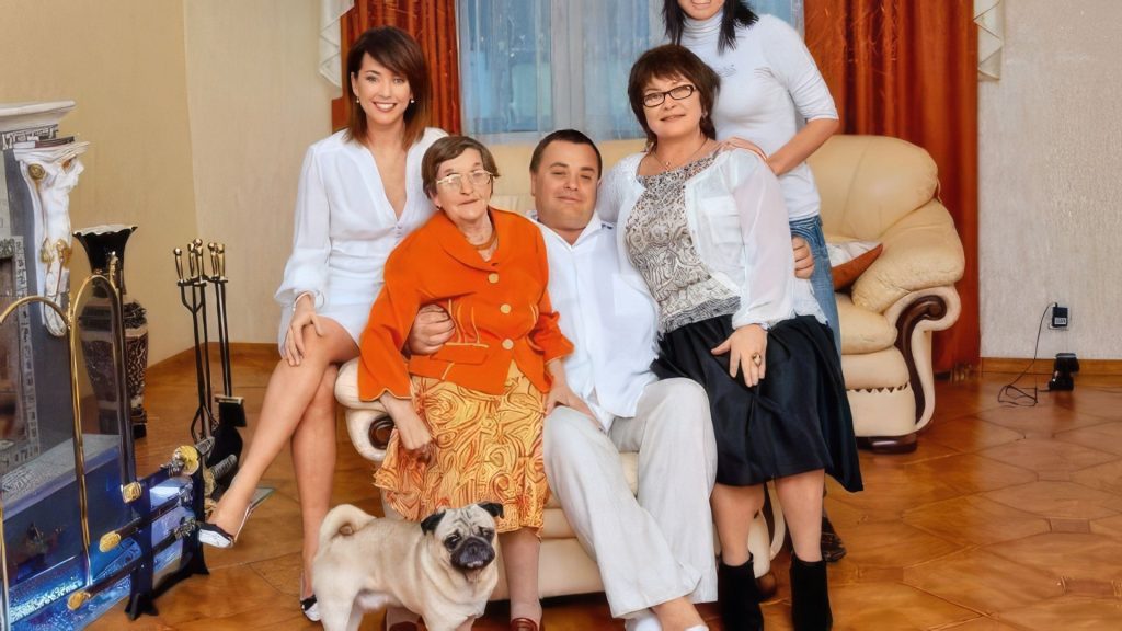 Сын Жанны Фриске — Пётр: биография, личная жизнь и путь в карьере