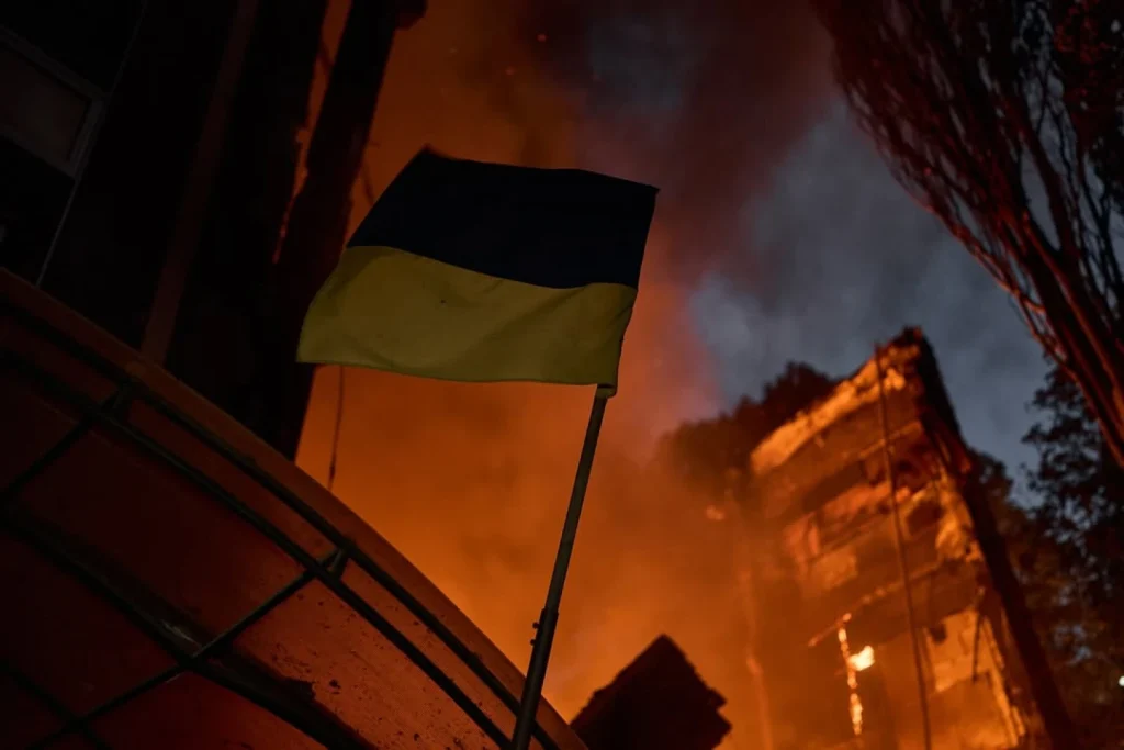 Пожежа під час обстрілу: що робити