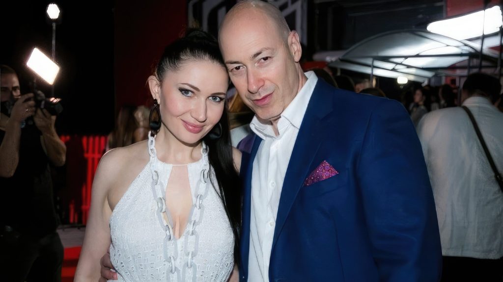 Дмитрий Гордон Где Сейчас: Современная Жизнь и Карьера Известного Журналиста