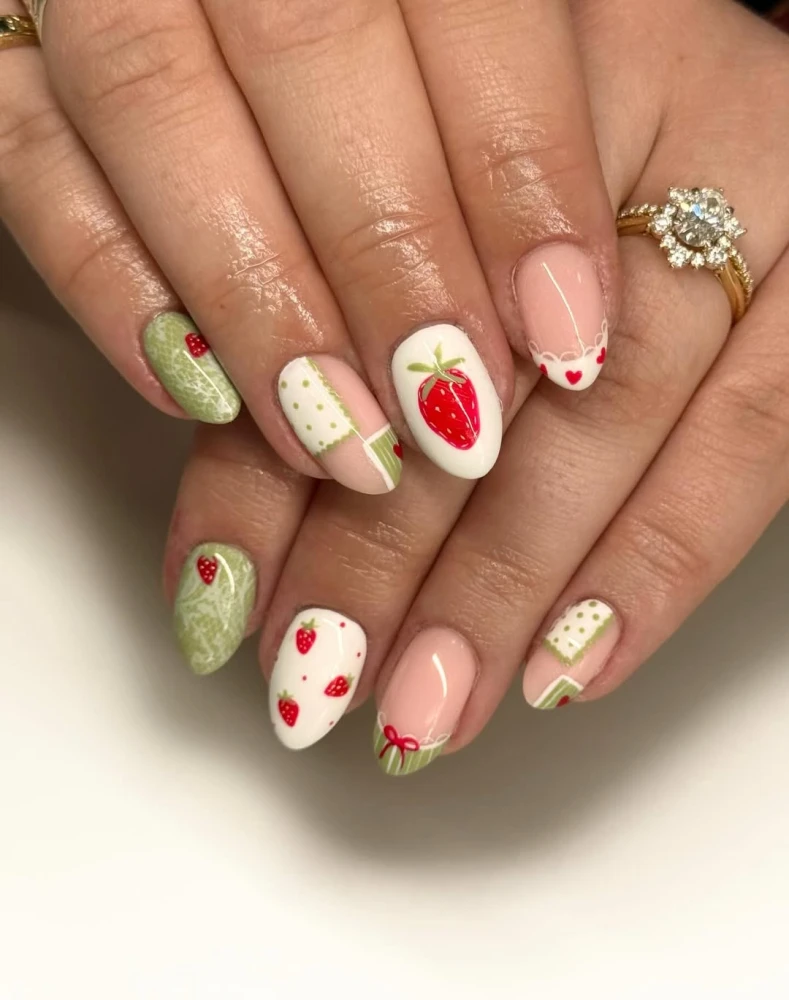 Coquette nails