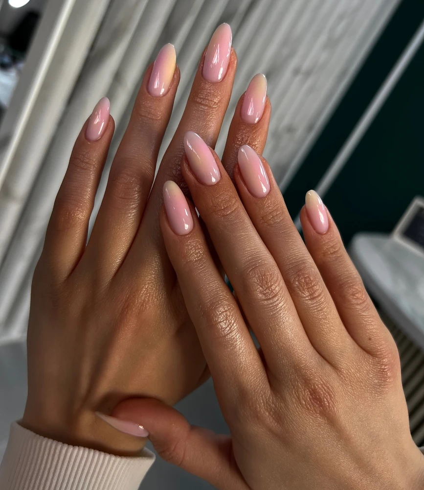 aura nails