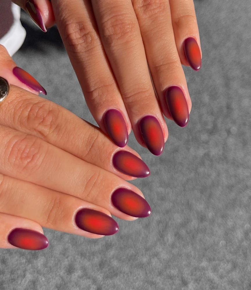 aura nails