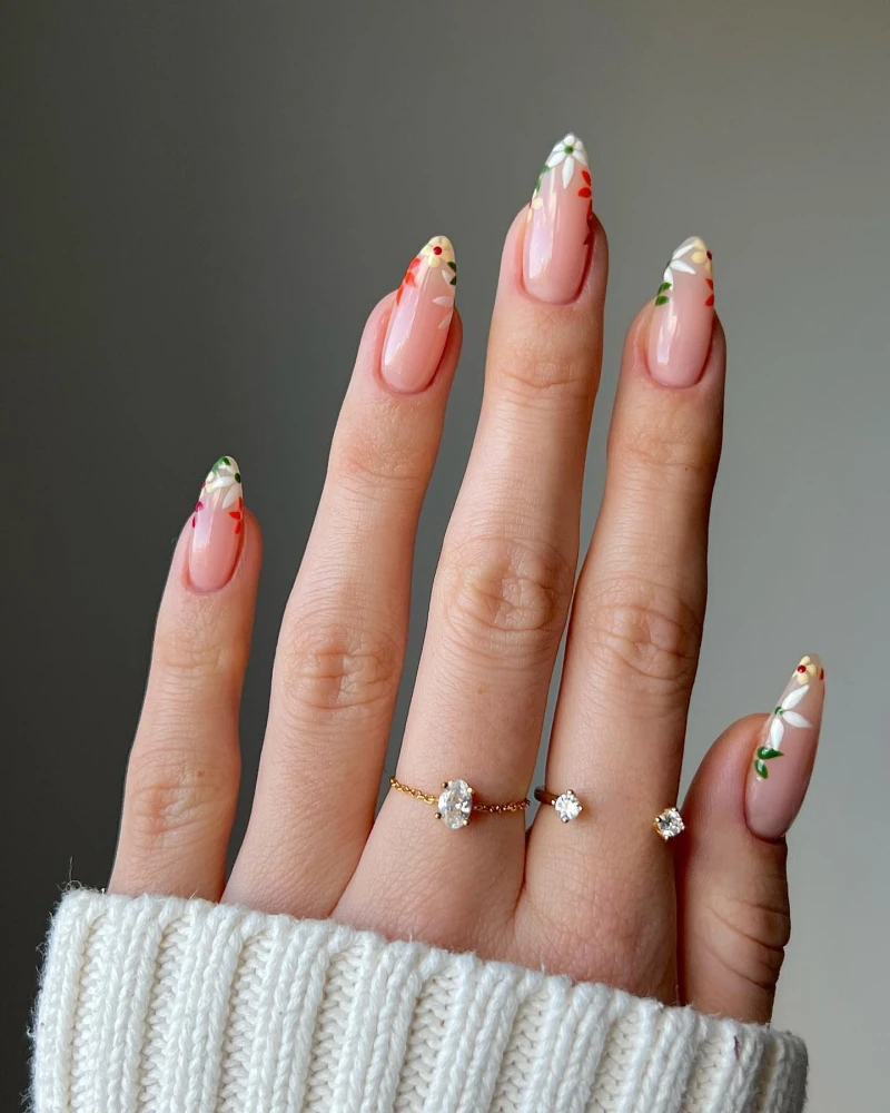Cottagecore nails